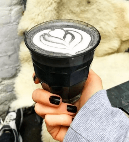 Марго выпила Black Latte, чтобы похудеть на 7 килограммов